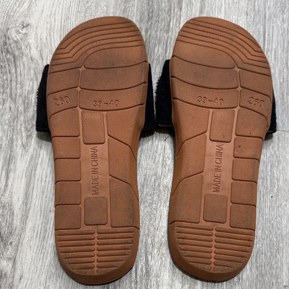 Black Pom-Pom Sandals - Picture 3 of 4